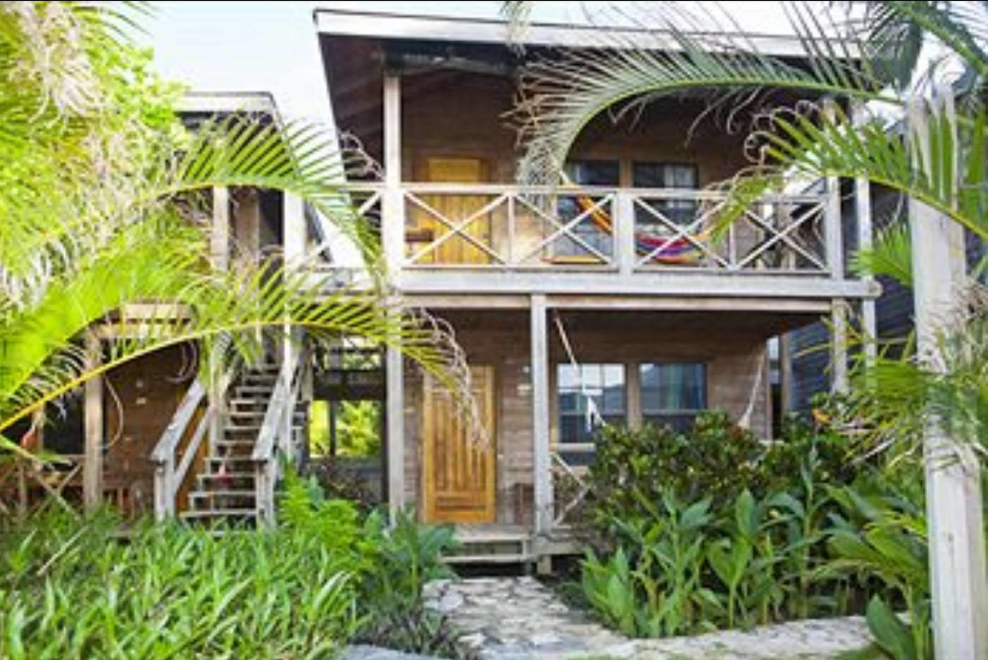 Las Rocas Resort And Dive Center West Bay Exterior photo